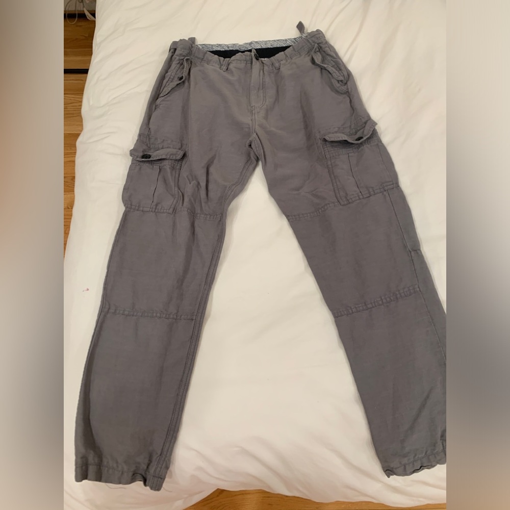 Designer Michael Bastian gray cargo linen/cotton pants. Size 36